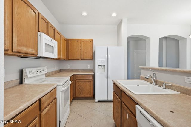 3651 E SUNDANCE Avenue, Gilbert, AZ 85297