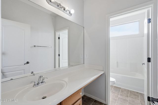 3651 E SUNDANCE Avenue, Gilbert, AZ 85297