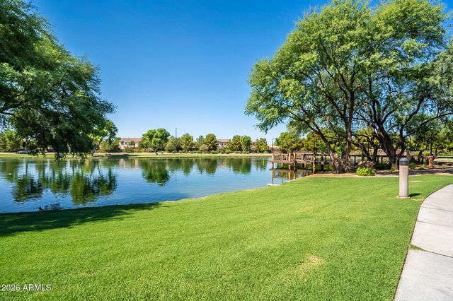 3651 E SUNDANCE Avenue, Gilbert, AZ 85297