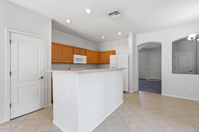 3651 E SUNDANCE Avenue, Gilbert, AZ 85297