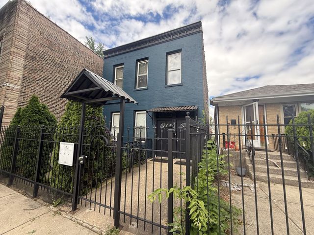 3266 S Bell Avenue 1, Chicago, IL 60608