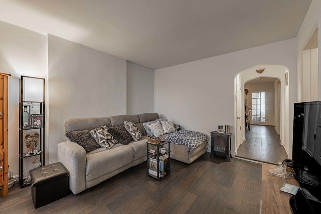 3266 S Bell Avenue 1, Chicago, IL 60608