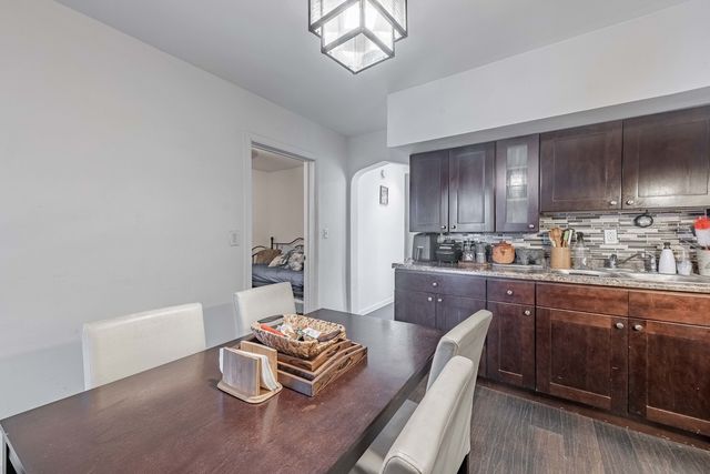 3266 S Bell Avenue 1, Chicago, IL 60608