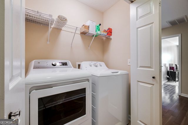 40 Weslyn Park Drive, Savannah, GA 31419