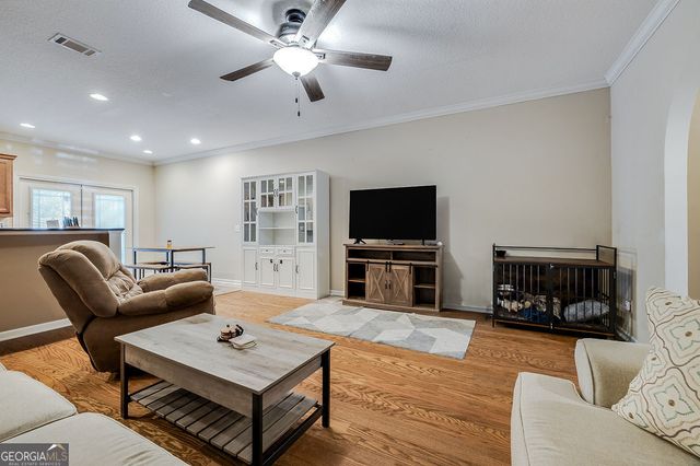 40 Weslyn Park Drive, Savannah, GA 31419