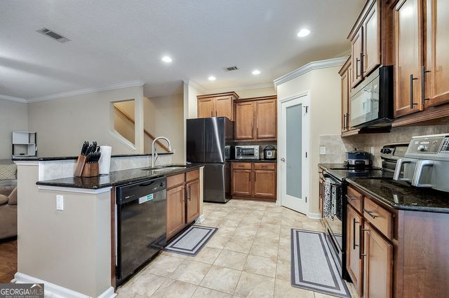 40 Weslyn Park Drive, Savannah, GA 31419