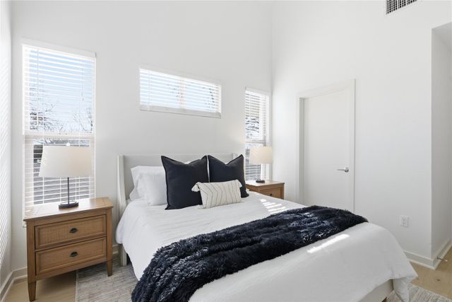 701 Zennia ST B, Austin, TX 78751