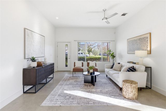 701 Zennia ST B, Austin, TX 78751