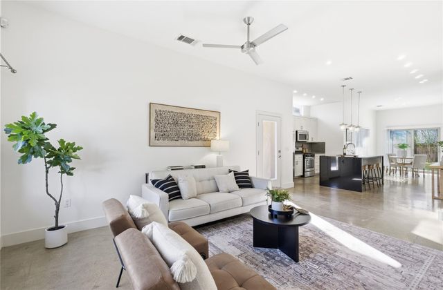 701 Zennia ST B, Austin, TX 78751