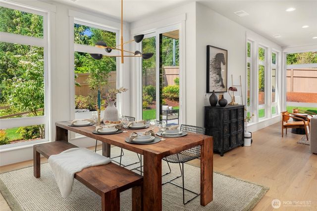 21017 SE 80th Street, Issaquah, WA 98027