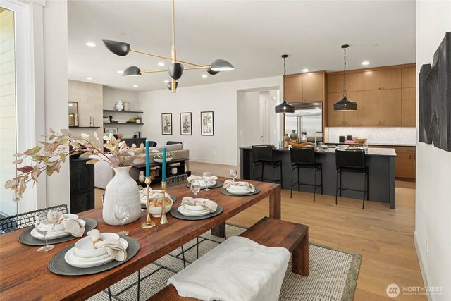 21017 SE 80th Street, Issaquah, WA 98027
