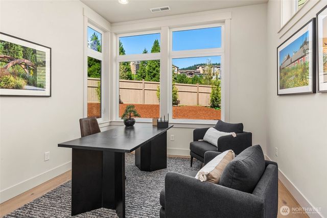 21017 SE 80th Street, Issaquah, WA 98027