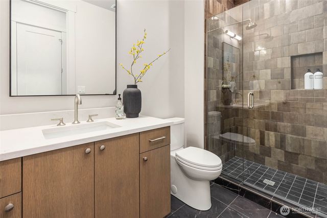 21017 SE 80th Street, Issaquah, WA 98027
