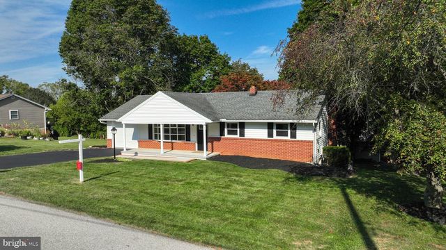 140 LINDY RD, Seven Valleys, PA 17360