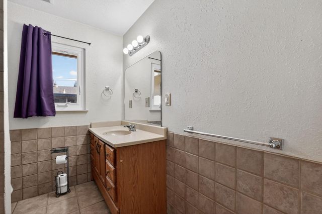 5301 Ethel Way, Sacramento, CA 95820