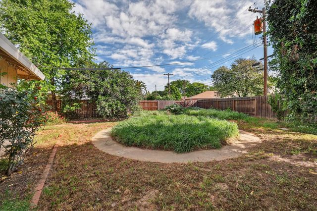 5301 Ethel Way, Sacramento, CA 95820