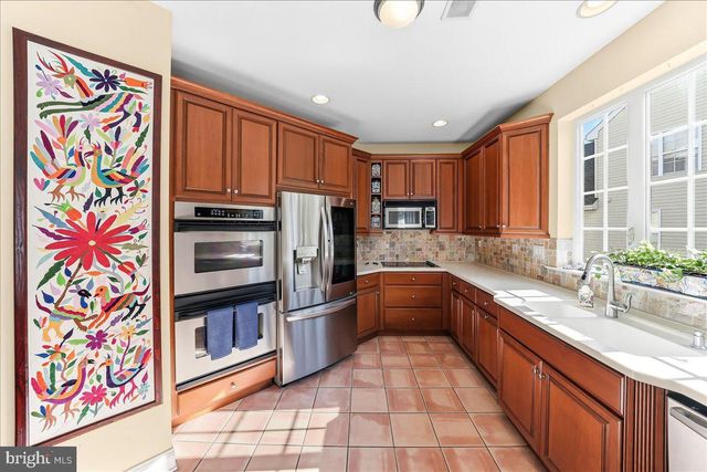 403 WINTERBERRY DR, Kennett Square, PA 19348