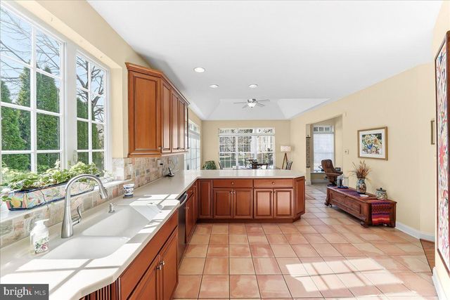 403 WINTERBERRY DR, Kennett Square, PA 19348