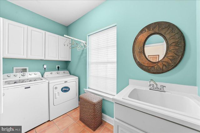 403 WINTERBERRY DR, Kennett Square, PA 19348