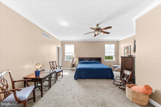 403 WINTERBERRY DR, Kennett Square, PA 19348