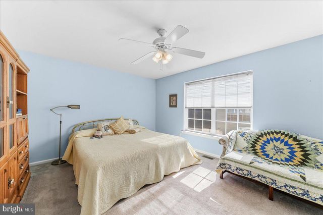 403 WINTERBERRY DR, Kennett Square, PA 19348