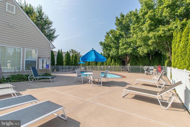 403 WINTERBERRY DR, Kennett Square, PA 19348