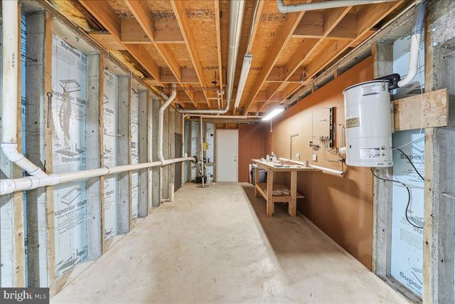 403 WINTERBERRY DR, Kennett Square, PA 19348