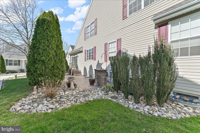 403 WINTERBERRY DR, Kennett Square, PA 19348
