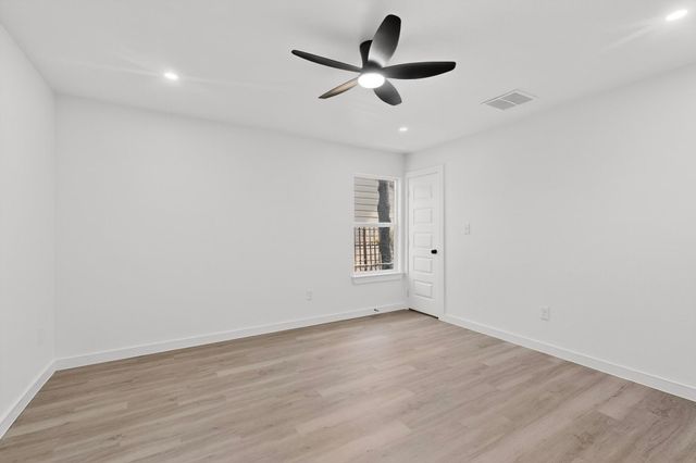 8650 Comer Drive, Dallas, TX 75217