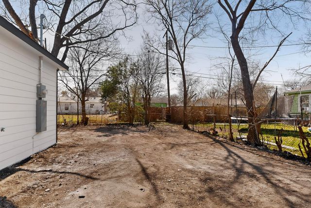 8650 Comer Drive, Dallas, TX 75217