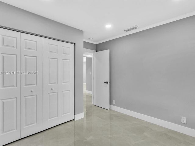 2144 NE 64th St, Fort Lauderdale, FL 33308