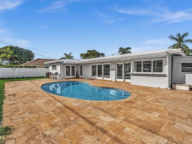 2144 NE 64th St, Fort Lauderdale, FL 33308