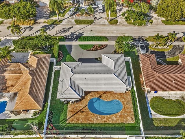 2144 NE 64th St, Fort Lauderdale, FL 33308