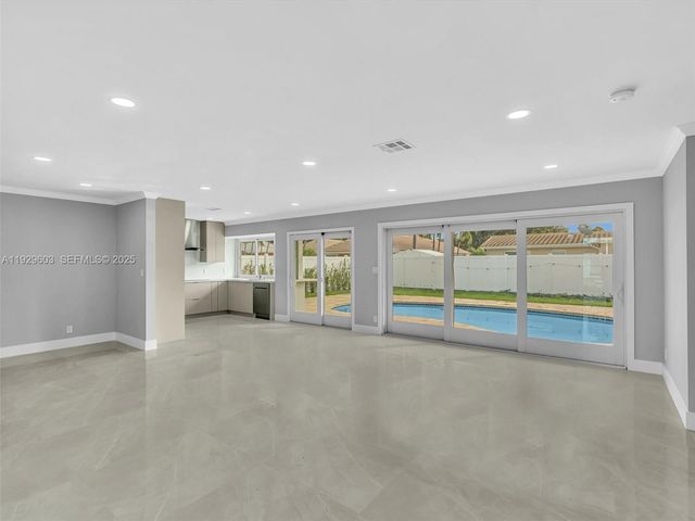 2144 NE 64th St, Fort Lauderdale, FL 33308