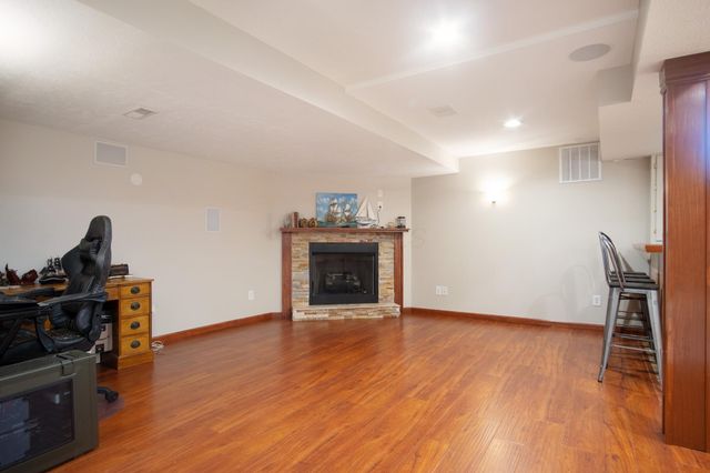 6268 Bellow Valley Drive, Dublin, OH 43016