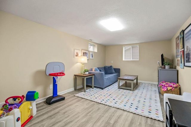 8111 Elizabeth Avenue, Kansas City, KS 66112