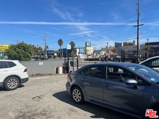 10815 S Western Avenue, Los Angeles, CA 90047