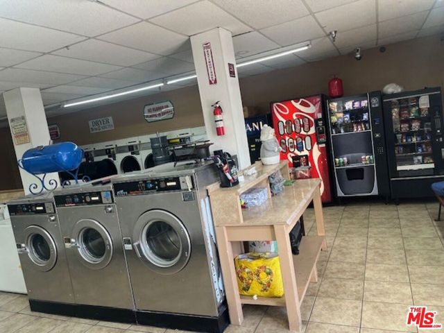 10815 S Western Avenue, Los Angeles, CA 90047