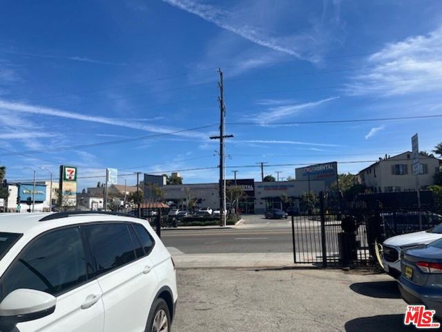 10815 S Western Avenue, Los Angeles, CA 90047