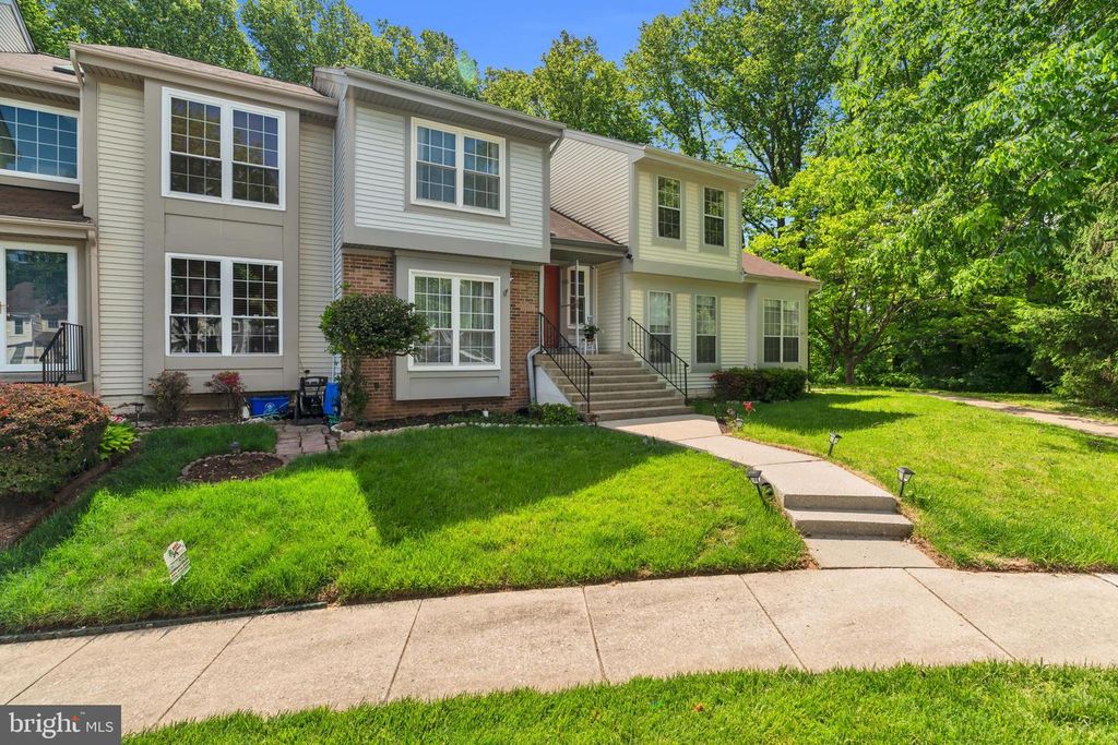 Image 3 of property listing at 1530 INGRAM TER, Silver Spring, MD 20906