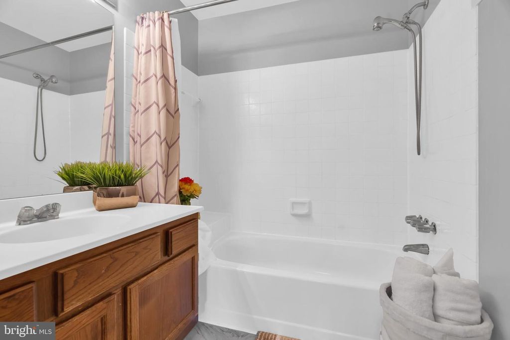 Image 31 of property listing at 1530 INGRAM TER, Silver Spring, MD 20906