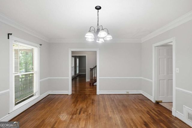 4927 Castlewood Drive SW, Lilburn, GA 30047
