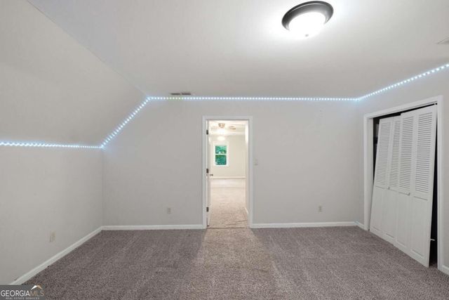 4927 Castlewood Drive SW, Lilburn, GA 30047
