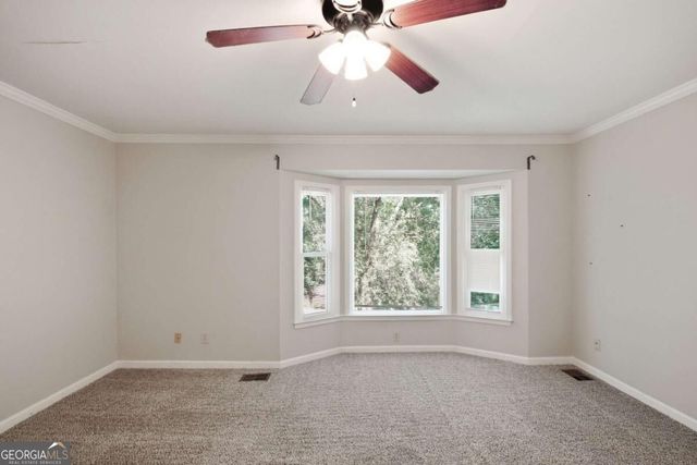 4927 Castlewood Drive SW, Lilburn, GA 30047