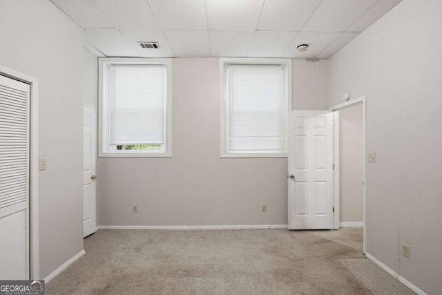 4927 Castlewood Drive SW, Lilburn, GA 30047