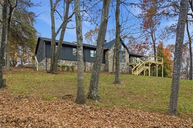 4225 Twin Rivers Drive, Gainesville, GA 30504