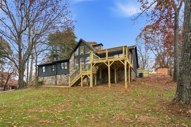 4225 Twin Rivers Drive, Gainesville, GA 30504