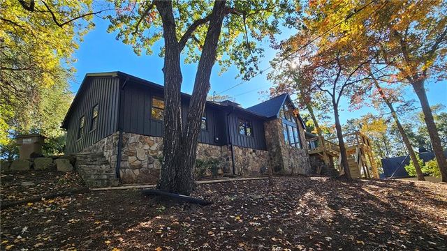 4225 Twin Rivers Drive, Gainesville, GA 30504