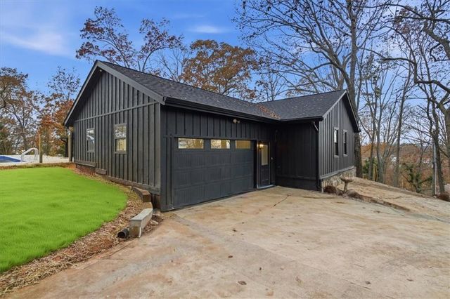 4225 Twin Rivers Drive, Gainesville, GA 30504