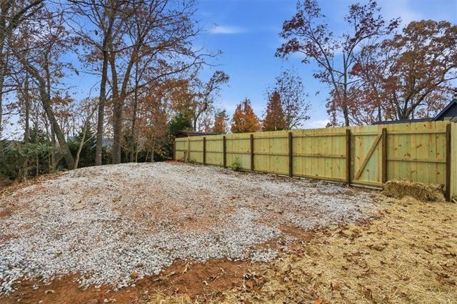 4225 Twin Rivers Drive, Gainesville, GA 30504
